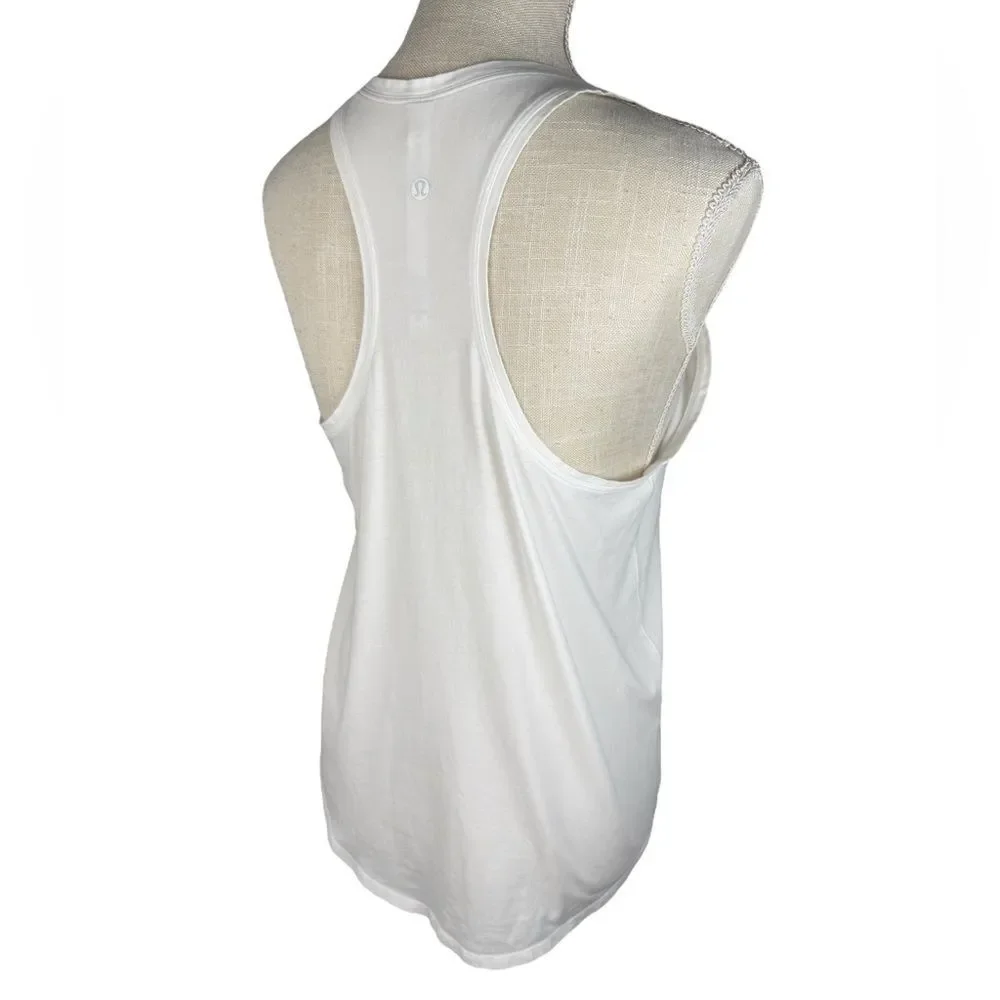 lululemon athletica size approximate